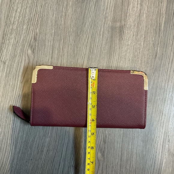 Call it Spring Burgundy Wallet - Picture 5 of 6